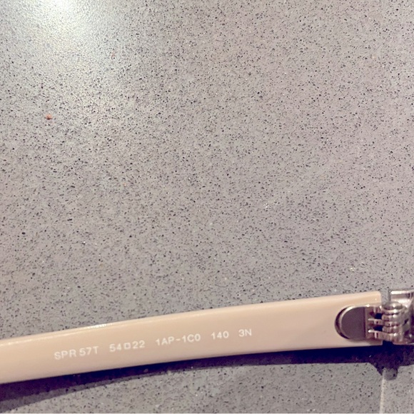 Prada round sunglasses - Picture 4 of 4